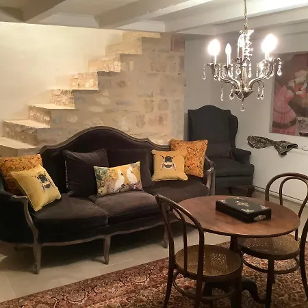 La Maison Fleurie